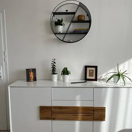 Sunny Minimalistic Flat Near Metro Opatov *