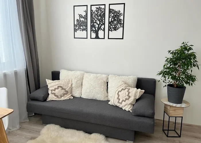 Διαμέρισμα Sunny Minimalistic Flat Near Metro Opatov