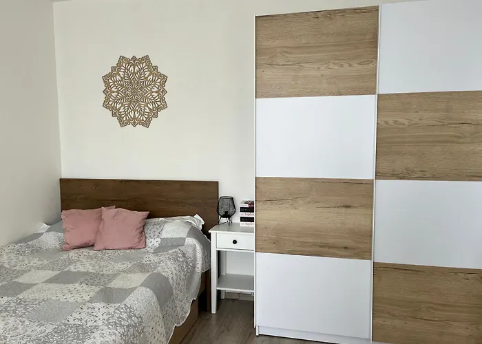 Sunny Minimalistic Flat Near Metro Opatov Appartement Prague